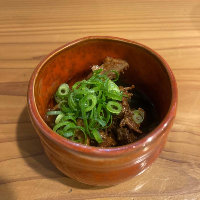 お通し　大根とあら煮(串と小皿料理 酒菜 鶴と亀)