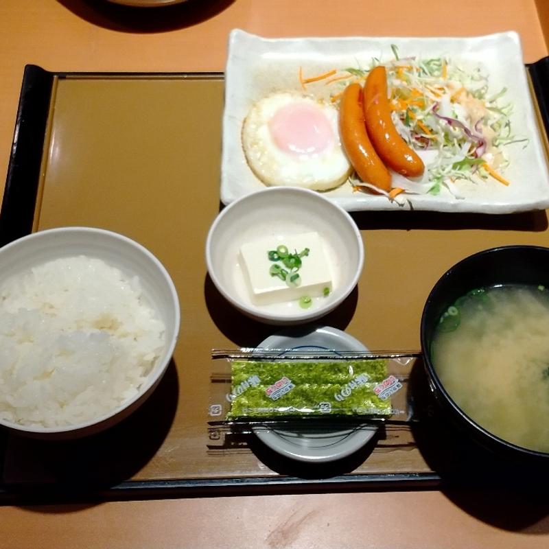 エッグ&ウインナー朝食(やよい軒 川口店)