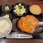 鳥のもも焼き定食