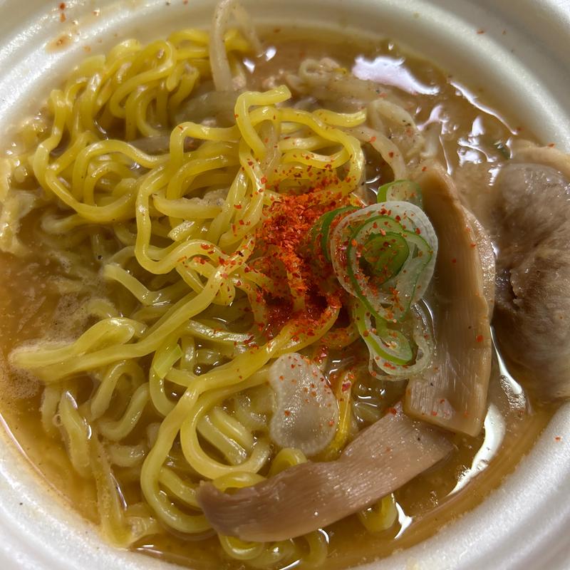 札幌すみれ監修濃厚味噌ラーメン(セブン-イレブン さっぽろ創世スクエア店)