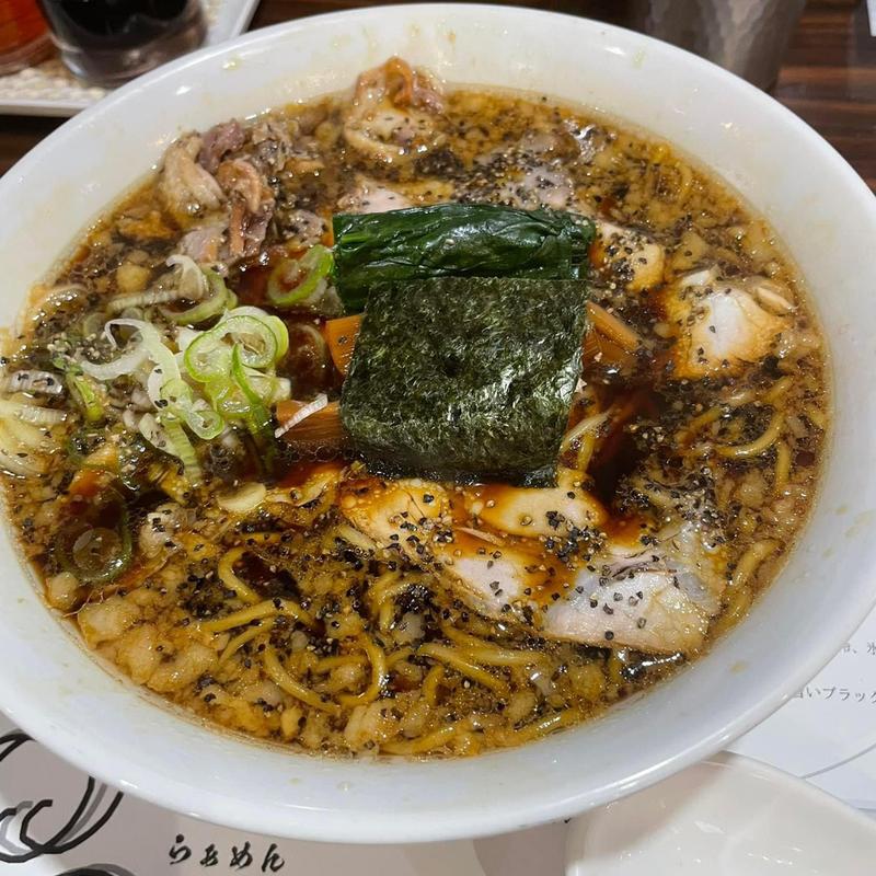 背脂ブラックラーメン 大盛(らぁめん しょうがの海)