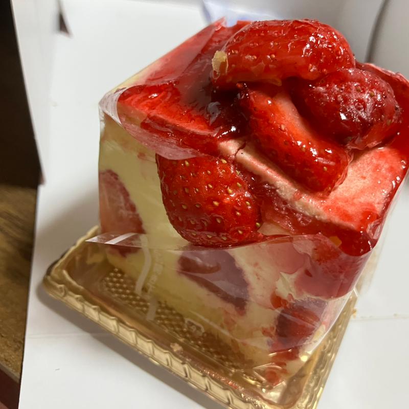 いちごカスタード(フランシーズ （Franchise）)