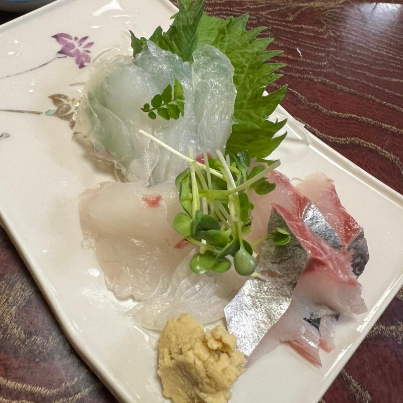 刺し身盛り合わせ(錦寿司 )