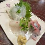 刺し身盛り合わせ