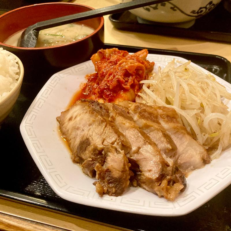 三品盛合せ定食(にんにくらーめん天洋 大池橋店)