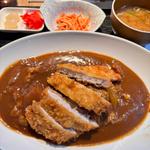 あいがけかつカレー