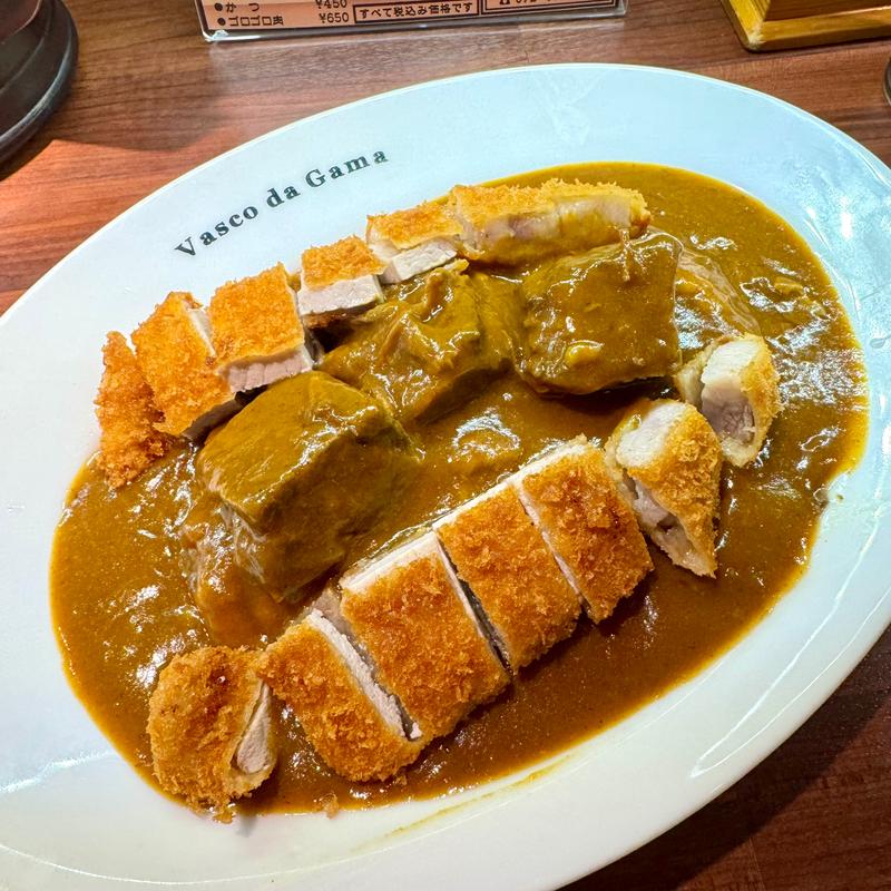 カツカレーにゴロゴロ肉トッピング(ヴァスコ・ダ・ガマ 北園町店)