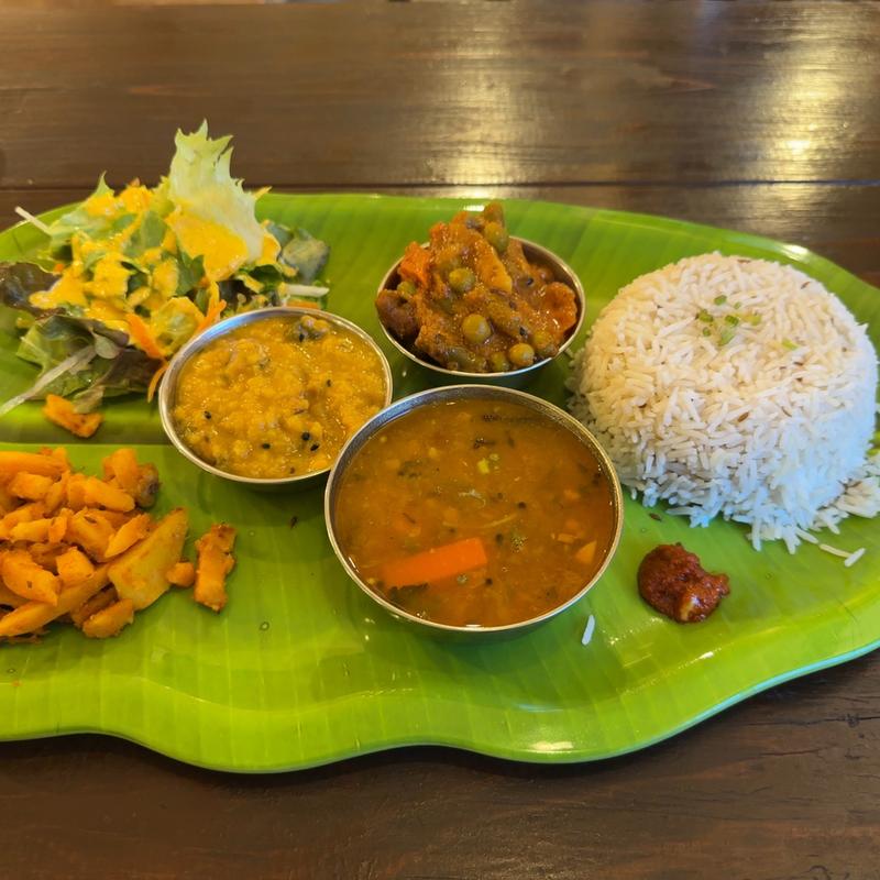 Rice & Curry Platter(インド家庭料理 ミレンガ)
