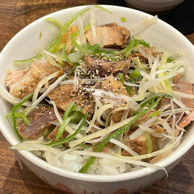 味ネギチャーシュー丼(純米味噌らーめん 久月（くげつ）)