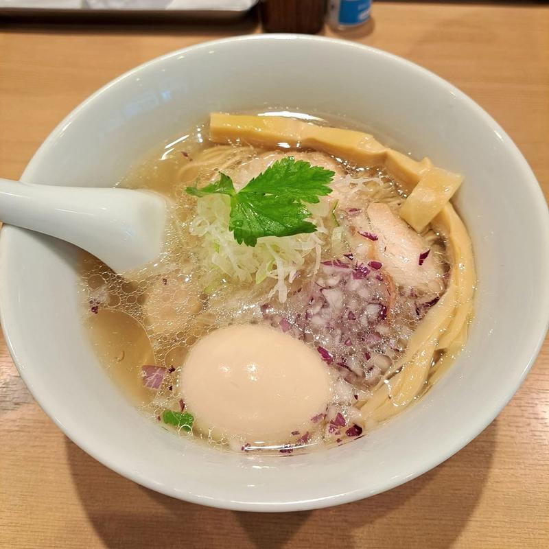 味玉塩らあ麺(らぁ麺 まる鈴 本厚木店)