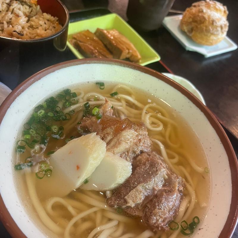 軟骨ソーキそばセット（3枚肉付）(百年古家 大家 （ひゃくねんこか うふやー）)