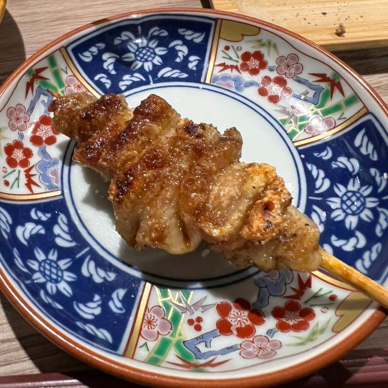 皮(炭火焼鳥ハチイチ)