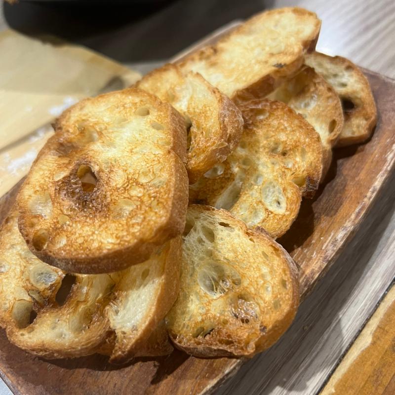 追いバゲット(炭火焼鳥ハチイチ)