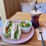 たっぷり野菜チキンサンド(the SOUP green & cafe)