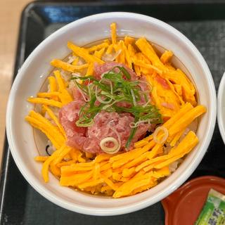 まぐろのたたき丼