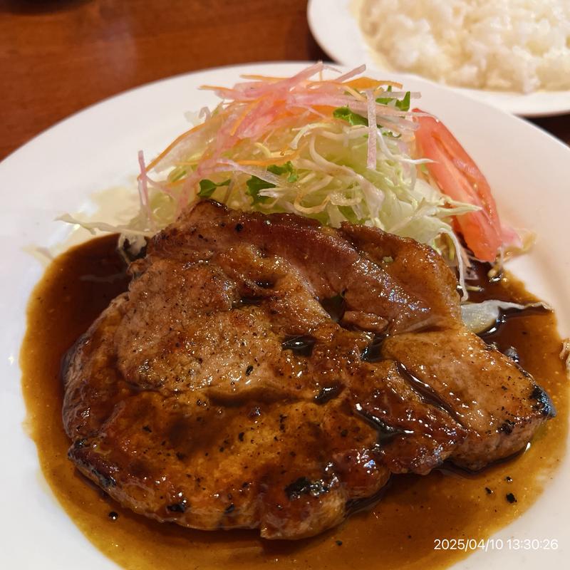 厚切りポークステーキのブラックソース(オーレオーレ （Ole Ole）)