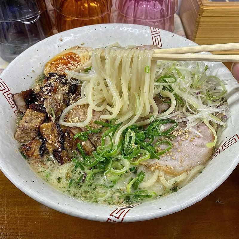 塩ちゃーしゅー麺 大盛 2玉(らーめん 弥七 )