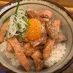 豚ヒレ肉のユッケ飯