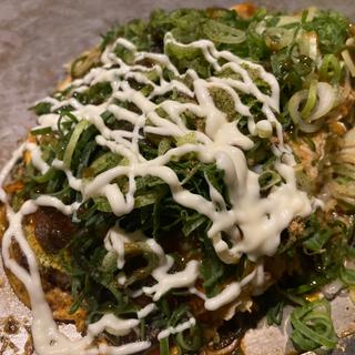 広島風お好み焼き（豚玉）＋生ねぎかけ