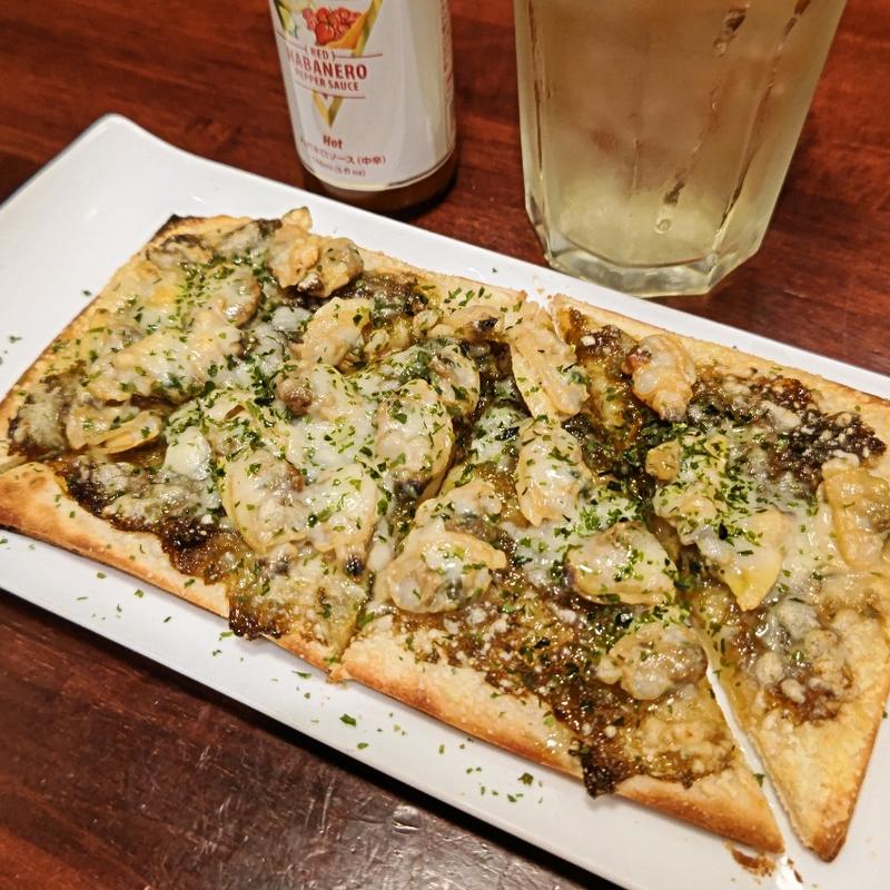 アサリとのりのピザ(Wine Stand Basil)