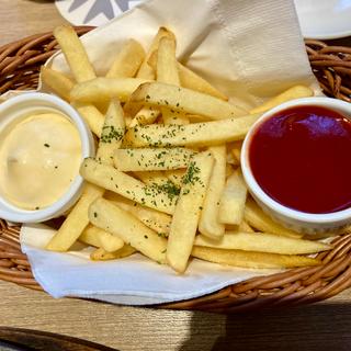 (世界のビール博物館　 大名古屋ビルヂング店 （セカイノビールハクブツカン）)