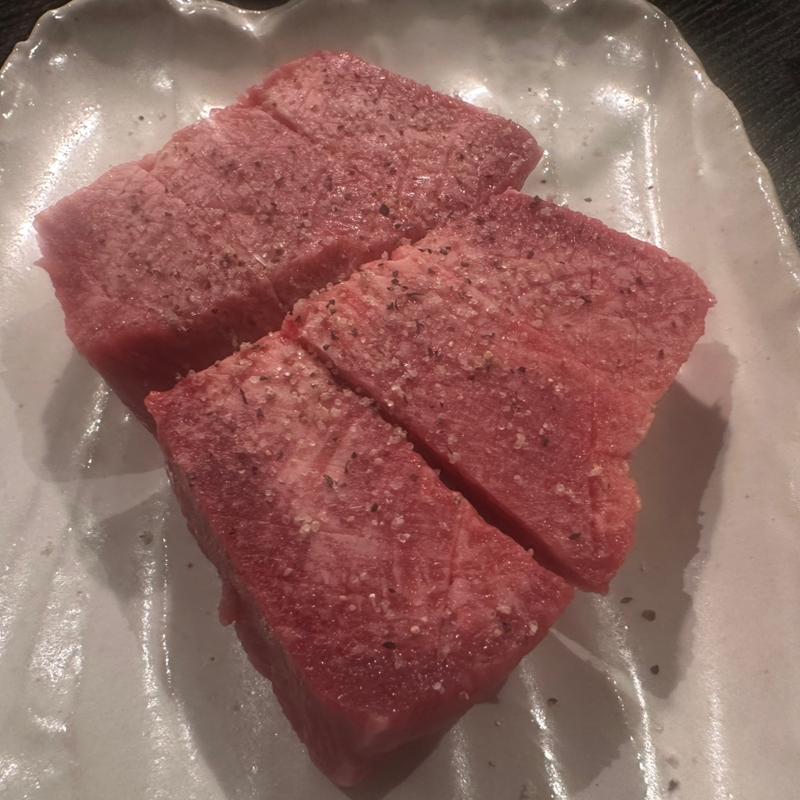 厚切り塩タン(炭火焼肉 翠)