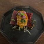 勝浦もち鰹のたたき　坦々ソース
