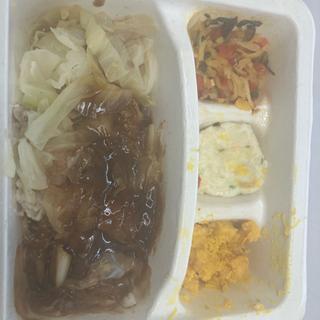 豚バラ肉と野菜甘辛ソースまみれ(ナッシュ株式会社)