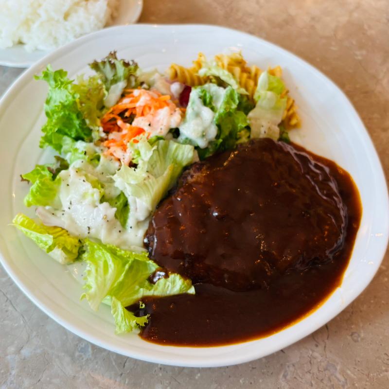 大宮特製ハンバーグ（デミグラスソース）(ビストロレストラン 大宮)