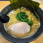ラーメン(横浜家系ラーメン よつ家)