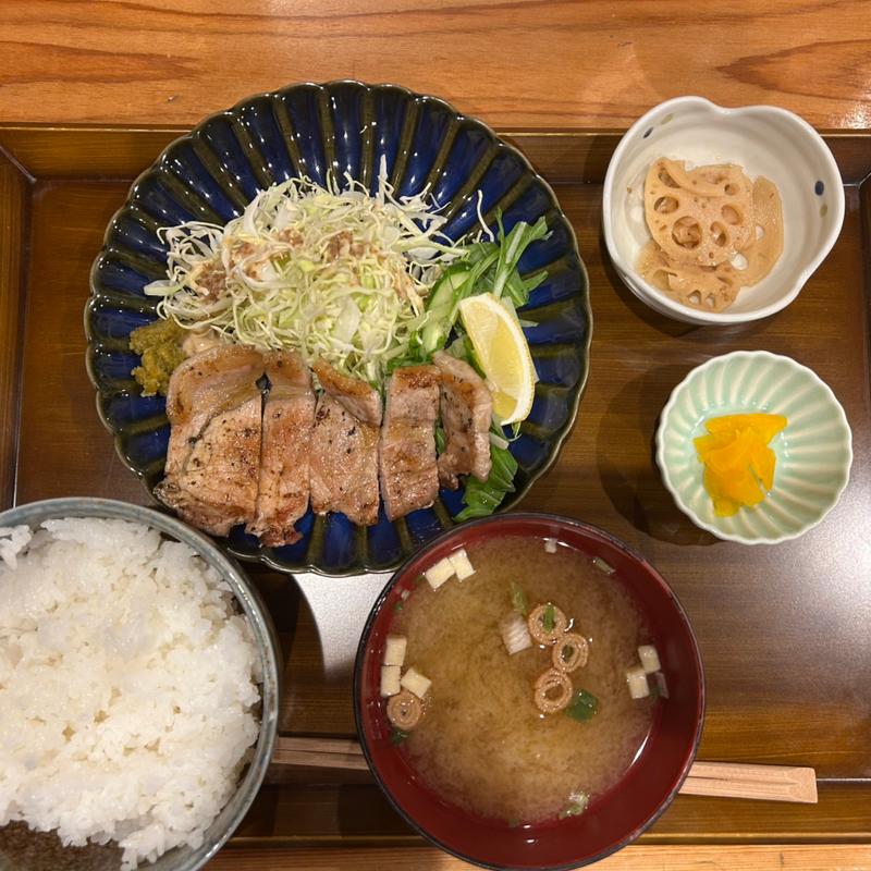 もち豚ロース定食(本町 あかり 〜炭焼きと鮨〜)