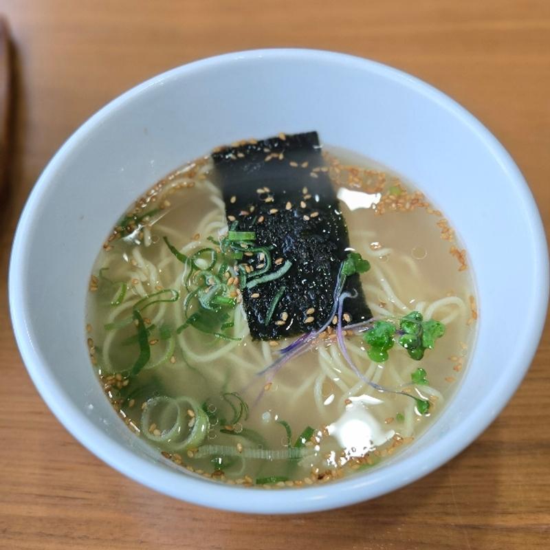 塩味ラー麺(台湾老舗 小籠包専門店)