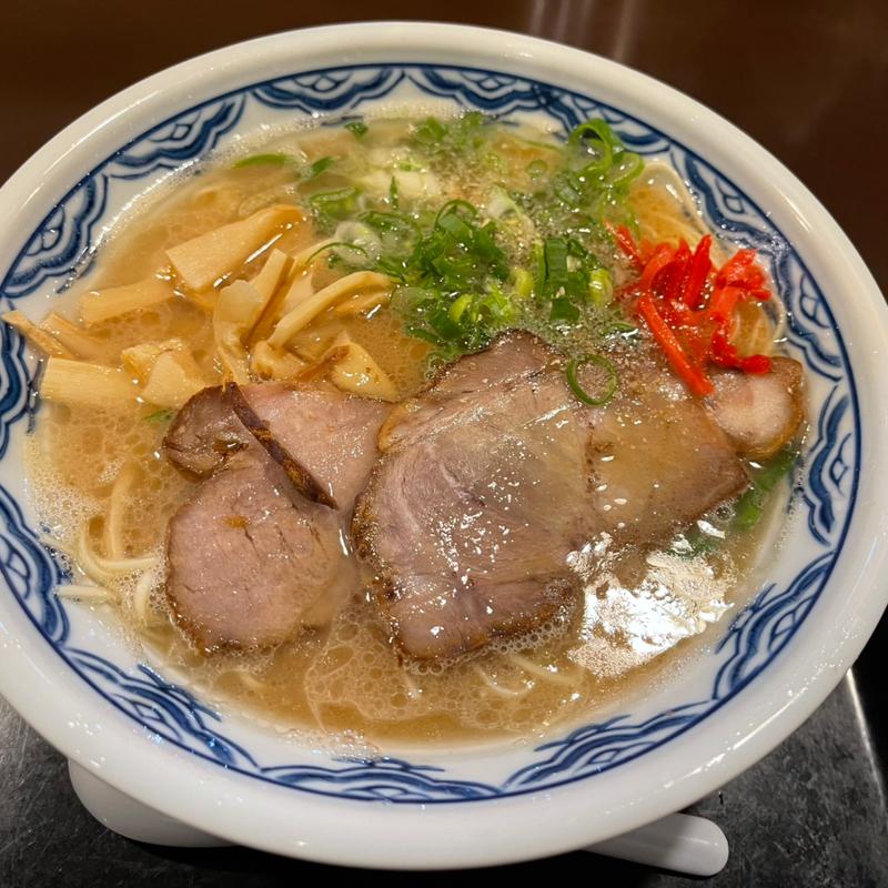 ラーメン(博多麺房赤のれん 西麻布本店)