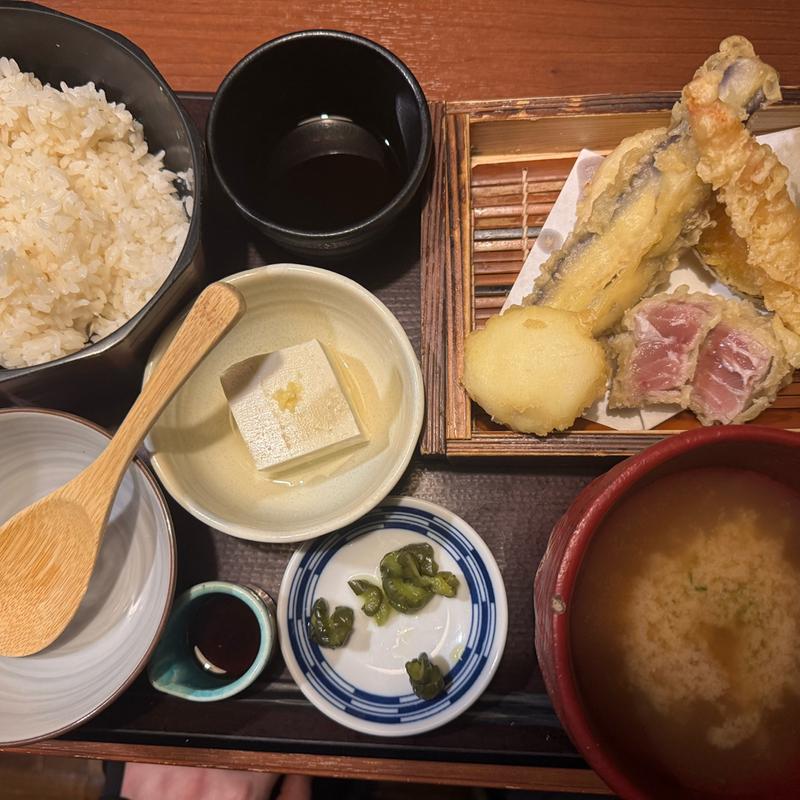 レア天盛りひつまぶし(咲くら 横浜店 （さくら）)