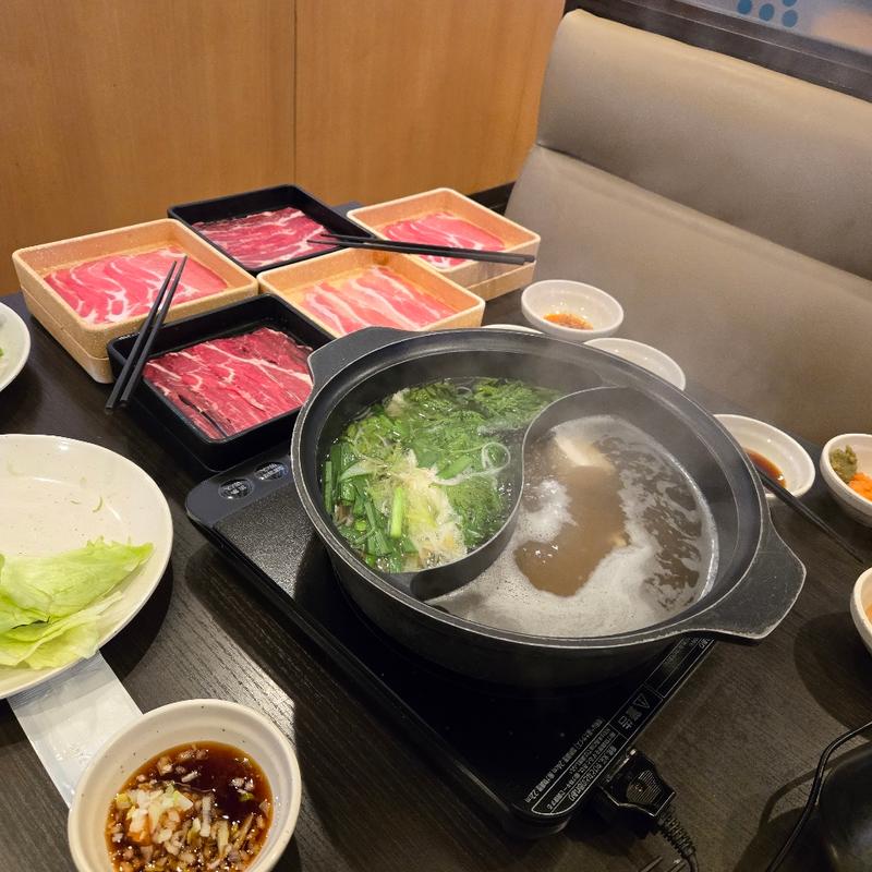 牛・豚食べ放題(しゃぶ葉 足利朝倉店)