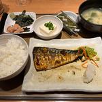 サバの塩焼朝食
