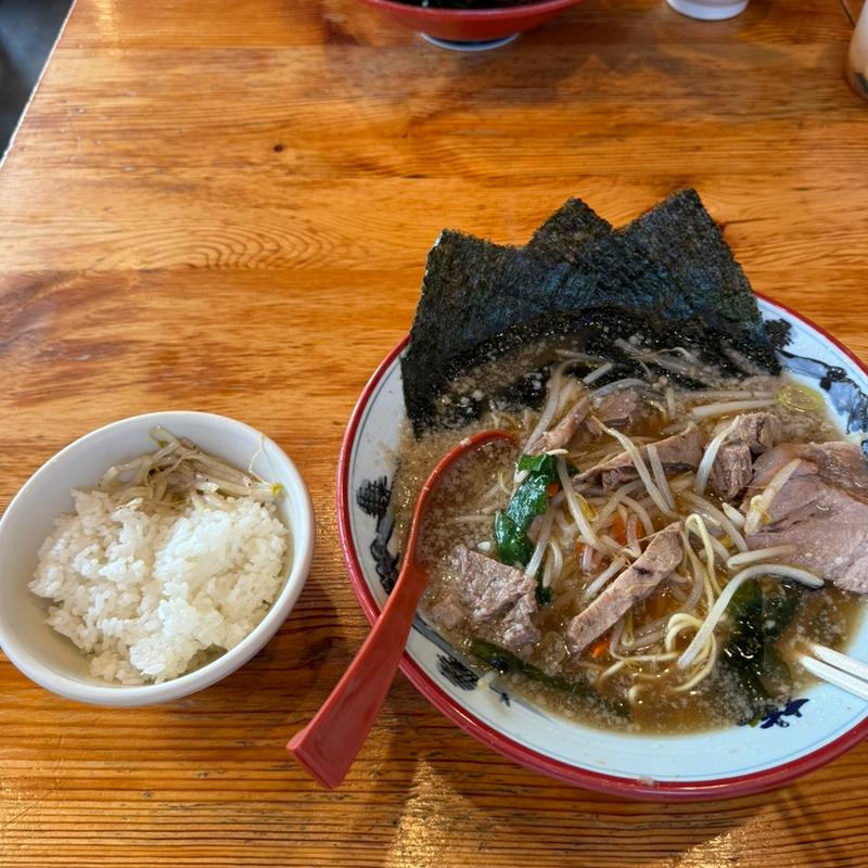 野菜ラーメン　半ライス(椿　ラーメンショップ 木立店 )