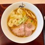 醤油らぁ麺(追加トッピング:ワンタン)(らぁ麺旭)