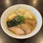 特製ワンタン麺 白だしハーフ(八雲)