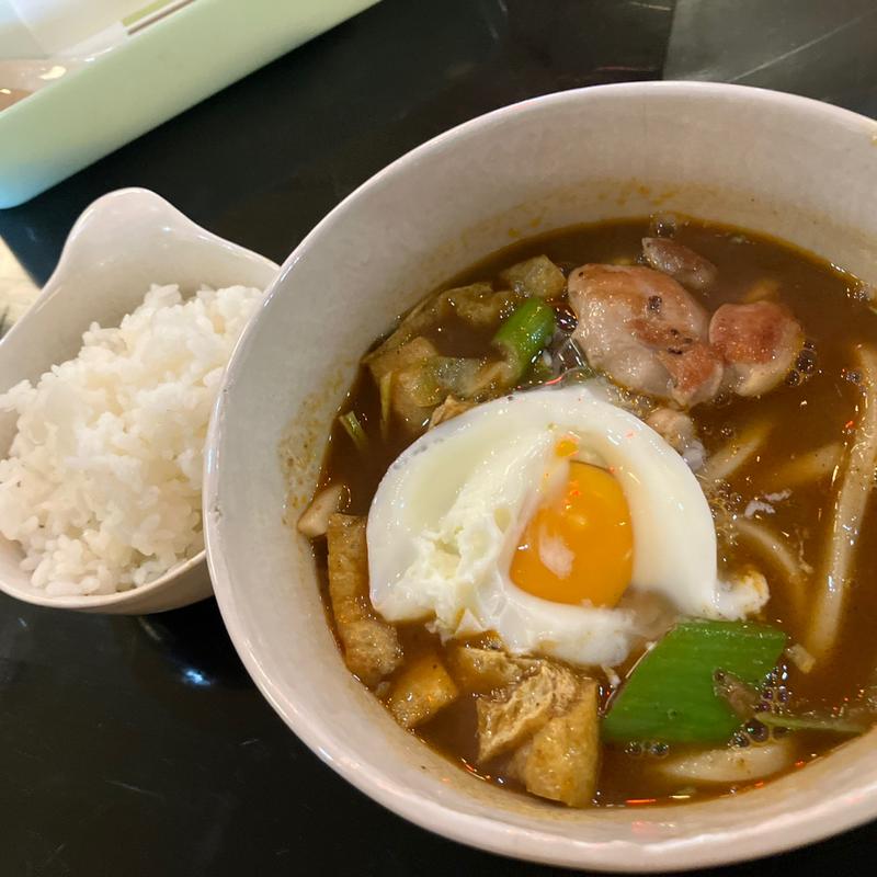カレーうどん ライス付き(夜もすがら骨董店)