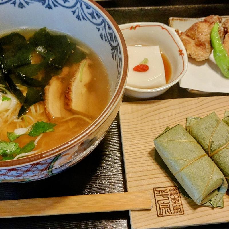 柿の葉寿司(平宗 奈良店 本館)