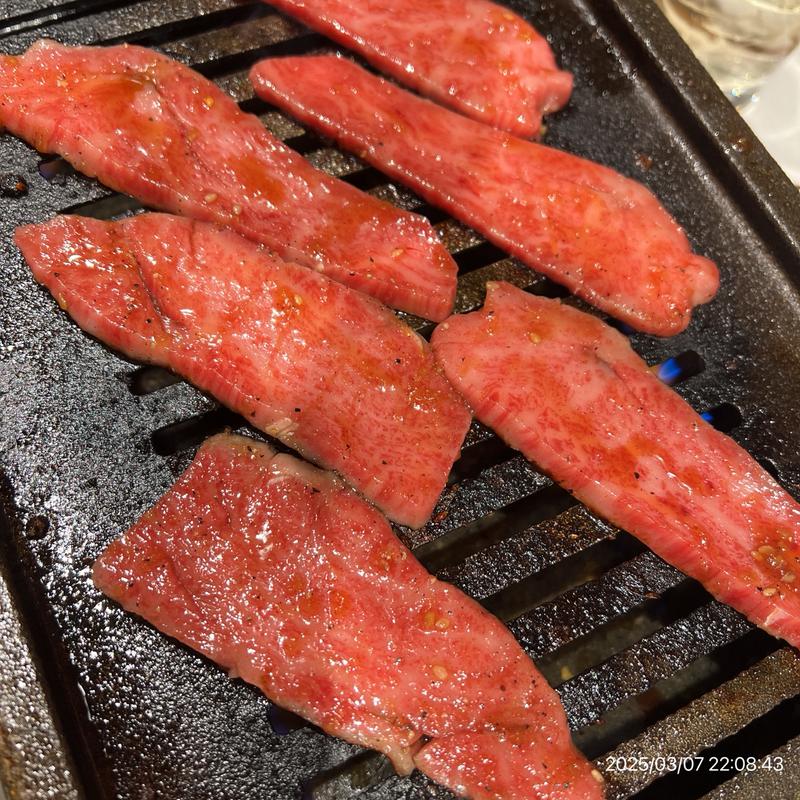 黒毛和牛上カルビ(焼肉つじむら 新宿本店)