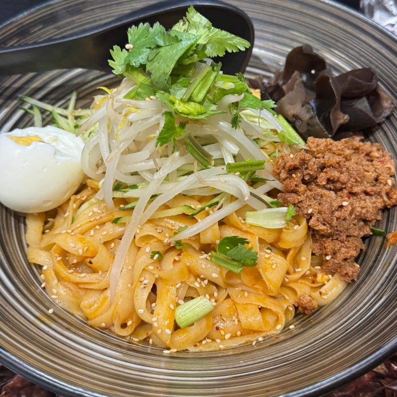 汁なし麻辣刀削麺(刀削麺 大鵬 調布店)