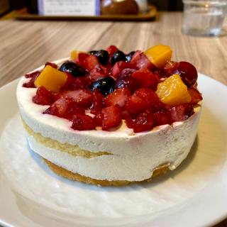 バースディケーキ(国産牛焼肉くいどん 曳舟店)