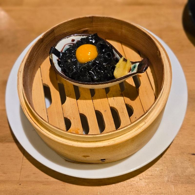 黒うさぎお月見シュウマイ(1個)(食堂黒うさぎ)