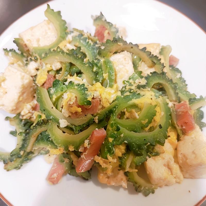 ゴーヤチャンプルー(居酒屋久茂地 )