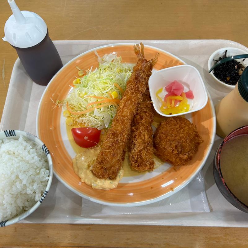 ジャンボエビフライクリームコロッケ定食(キッチン和京 )