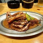 イカとアスパラの酒盗バターソテー(大衆酒場 チャン栓チャン)