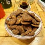 黒糖そら豆(大衆酒場 チャン栓チャン)