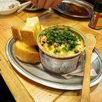 サバみそ缶チーズグラタン(大衆酒場 チャン栓チャン)